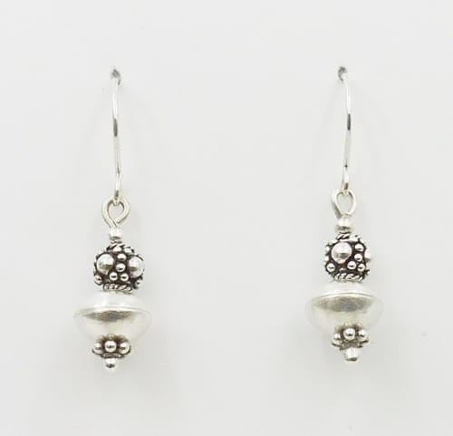 Click to view detail for DKC-1136 Earrings Silver Bali Beads $68